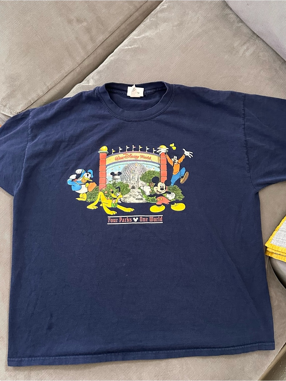 Walt Disney World Four Parks One World Shirt Navy Blue Size XXL - Stained
